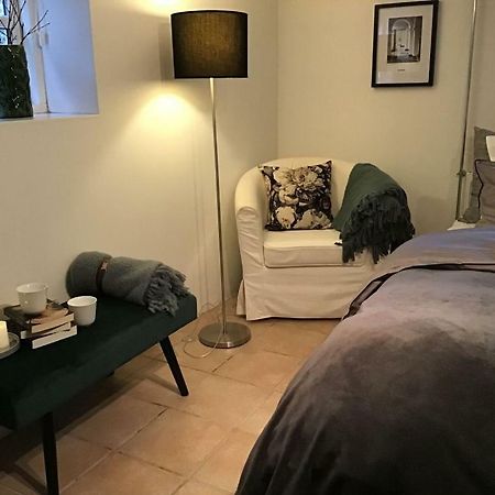 Special Offer,One Of Its Kind, Extremely Central In Herning, Danish Hosts, Extremely Clean, Very Quiet Street But A Stonethrough From Bars & Restaurants Apartment Exterior photo