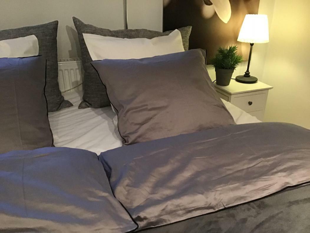 Special Offer,One Of Its Kind, Extremely Central In Herning, Danish Hosts, Extremely Clean, Very Quiet Street But A Stonethrough From Bars & Restaurants Apartment Exterior photo